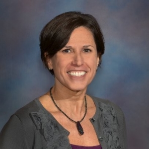 Leslie Saunders